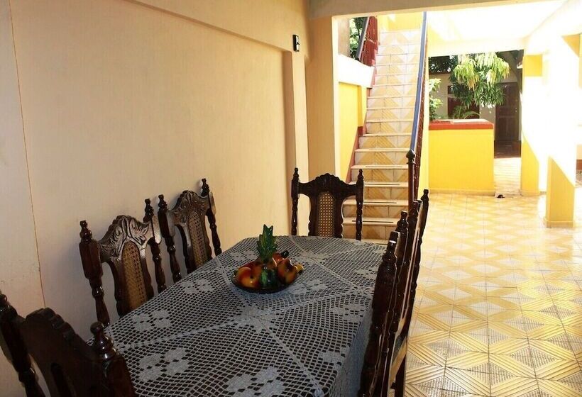 پانسیون Hostal Rosa Y Ramon Trinidad