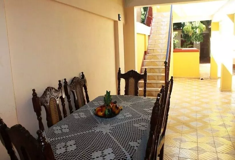 پانسیون Hostal Rosa Y Ramon Trinidad