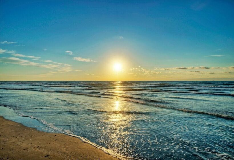 Seaside Blessing By Avantstay Ocean View, Pool