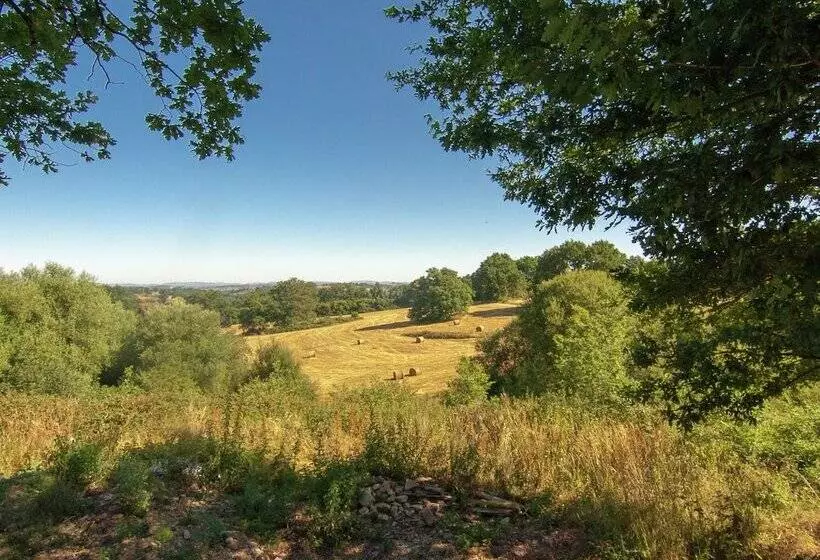 Spacious Gite With Large Terrace