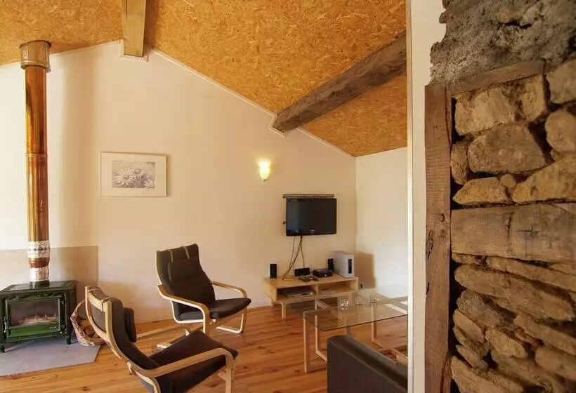 Spacious Gite With Large Terrace