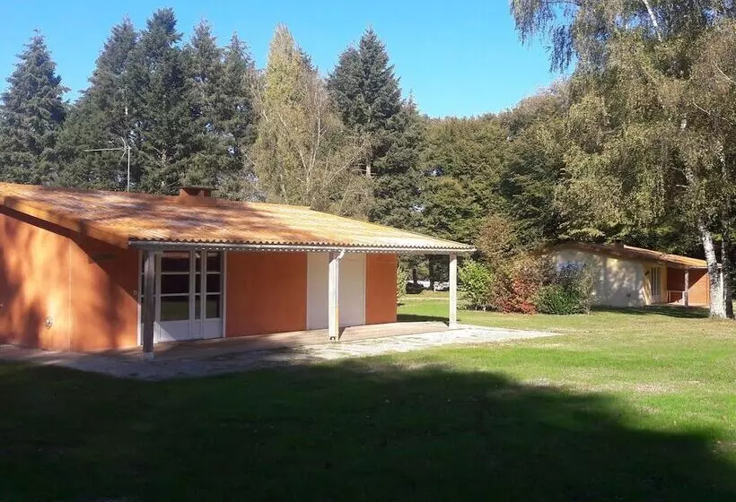 Tasteful Cottage In Sauze Vaussais With Terrace