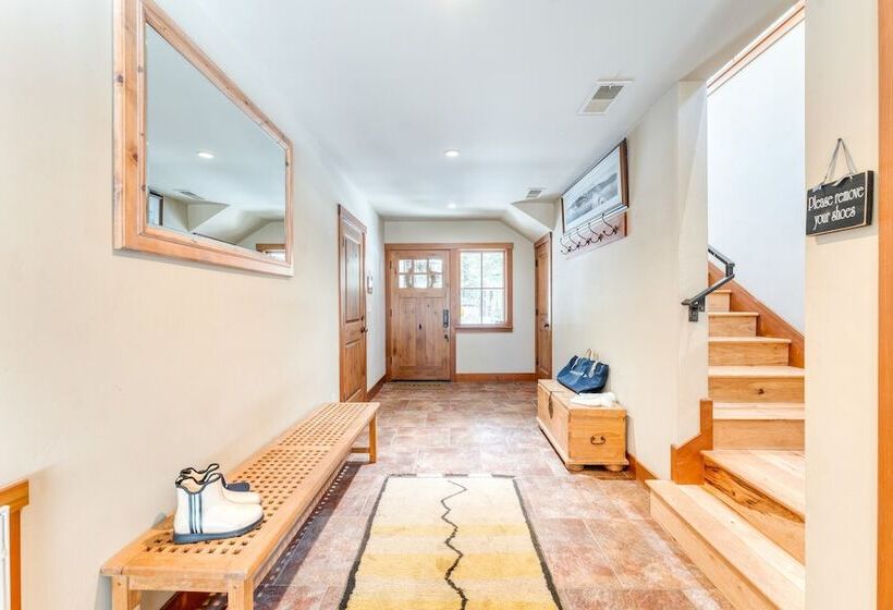 Ward Creek By Avantstay 5 Min Walk To Lake, Deck