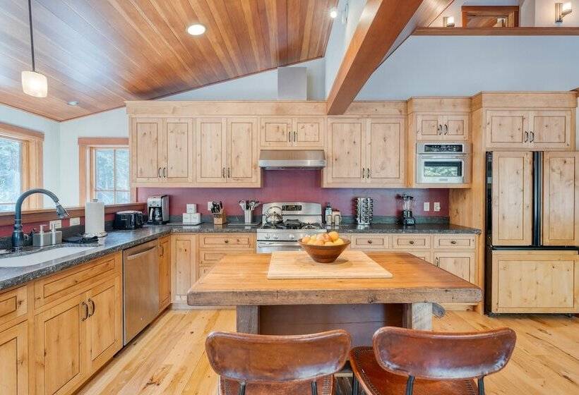 Ward Creek By Avantstay 5 Min Walk To Lake, Deck