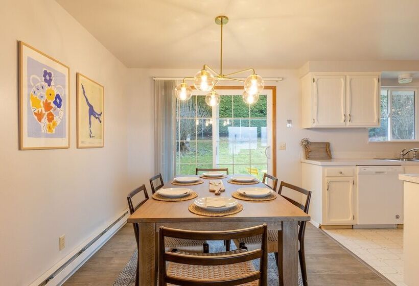 Whidbey Bliss By Avantstay 2min To Beach + View