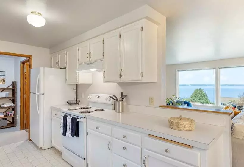 Whidbey Bliss By Avantstay 2min To Beach + View