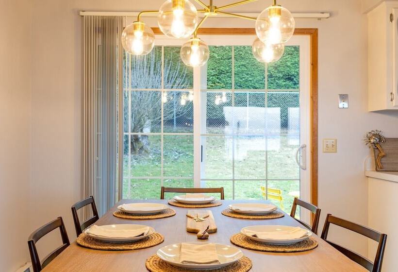 Whidbey Bliss By Avantstay 2min To Beach + View