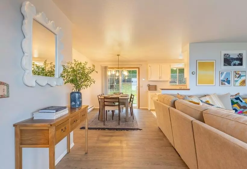 Whidbey Bliss By Avantstay 2min To Beach + View