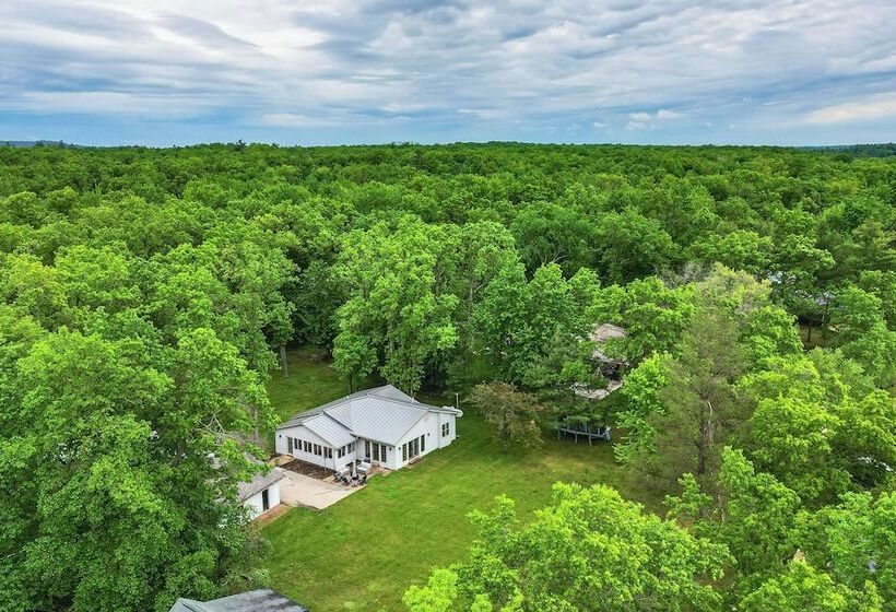 Wisconsin Home W/ Dock On Lake Arbutus!