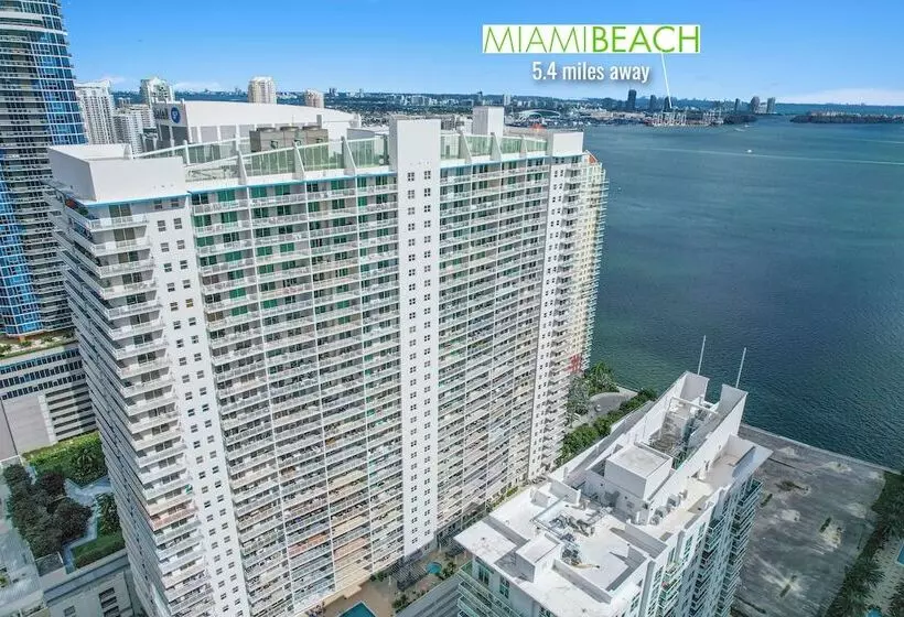 Zeus Sanctuary In Brickell Miami