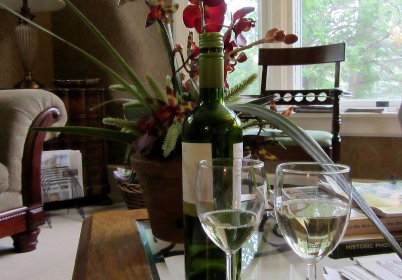 Avenue Hotel Bed And Breakfast