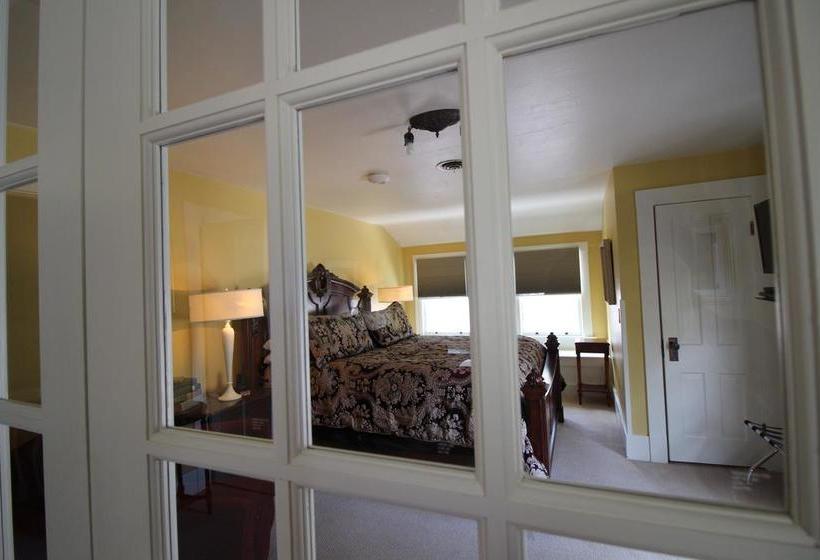 Avenue Hotel Bed And Breakfast