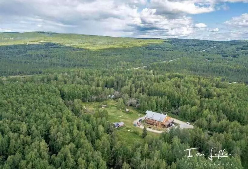 Aamiaismajoitus (B&B) Alaska Grizzly Lodge