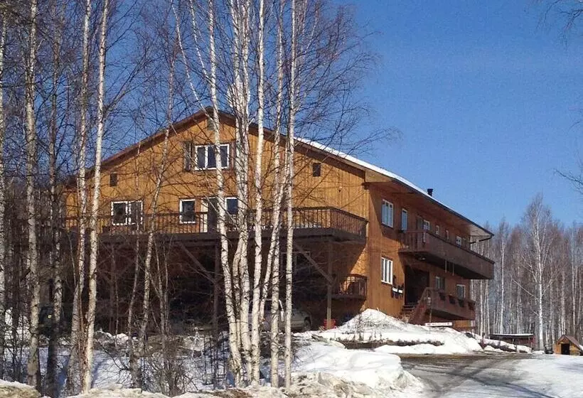 Aamiaismajoitus (B&B) Alaska Grizzly Lodge