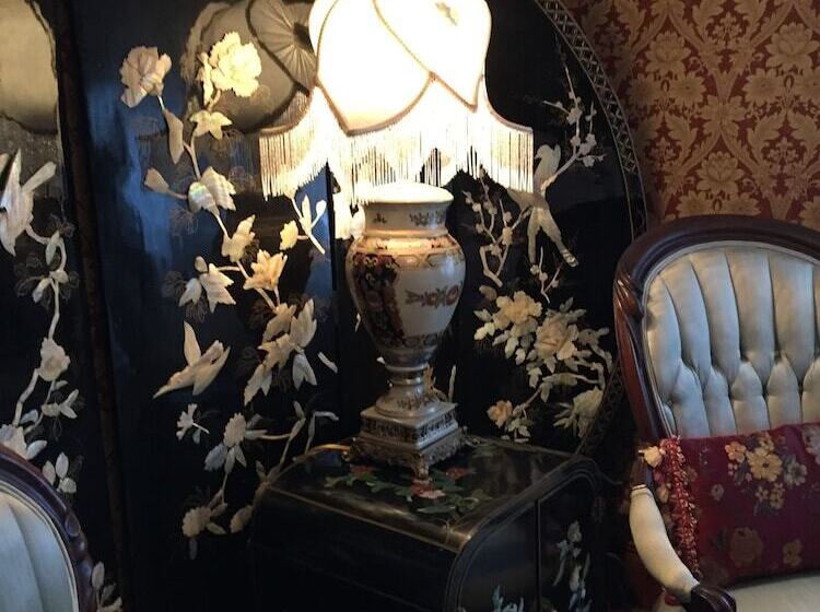 Bed and Breakfast The Ginkgo Tree