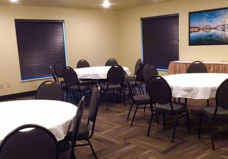 Aspen Suites Hotel Sitka