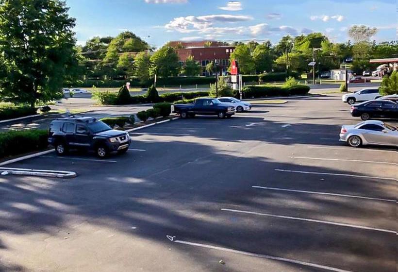 בית מלון כפרי Global Inn Edison