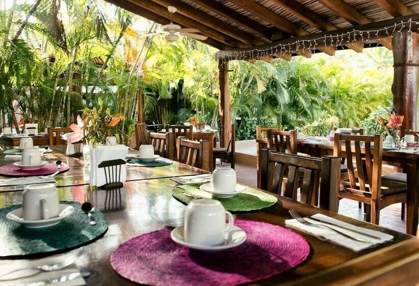 هتل Real De La Palma