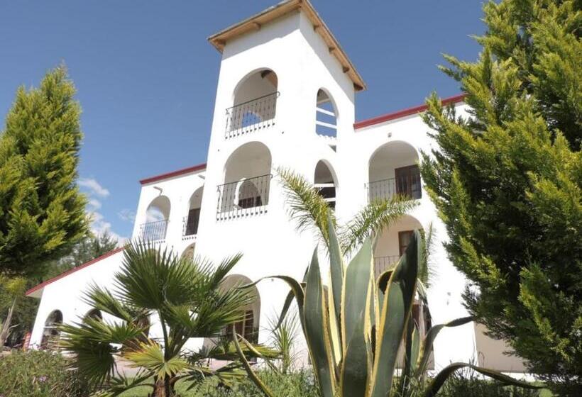 Hotel Xiadani Restaurante, Temazcal & Spa