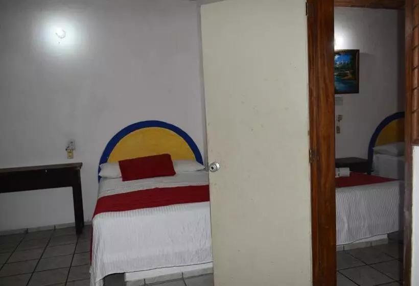 Hotelli Y Bungalows Islas Careyes