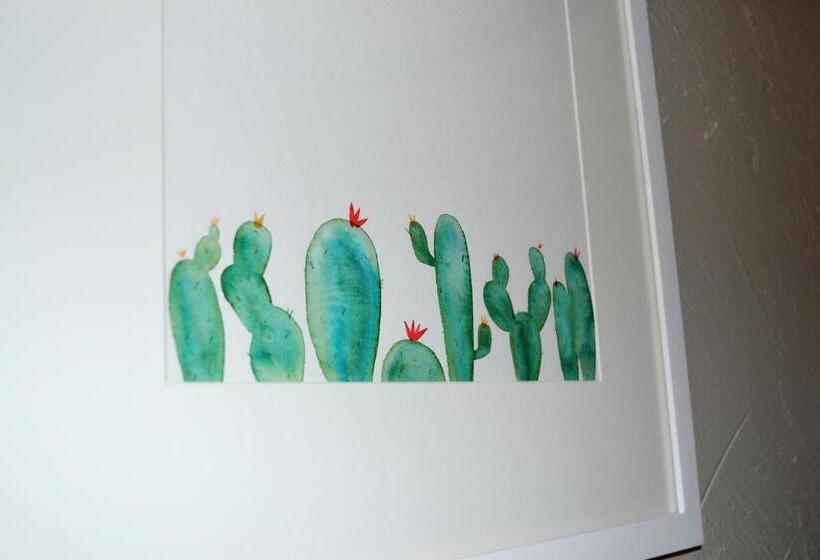 Mariposa Lodge Bed And Breakfast