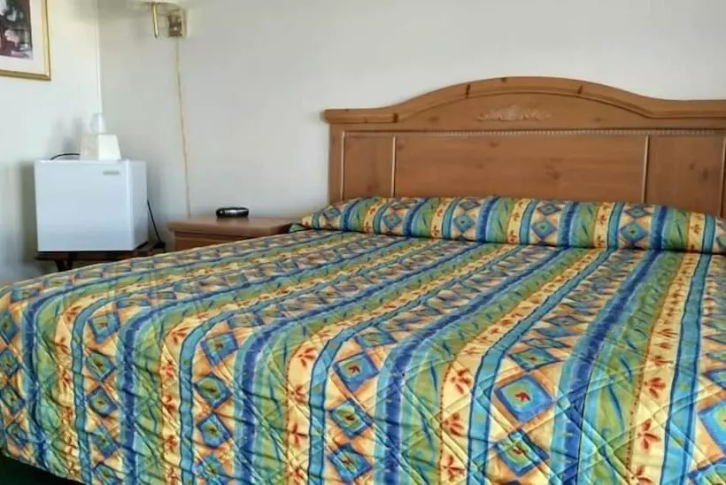 モーテル Carrizozo Inn