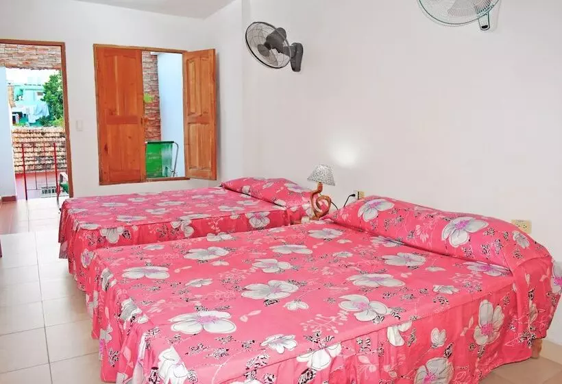 تختخواب و صبحانه Hostal Cabriales
