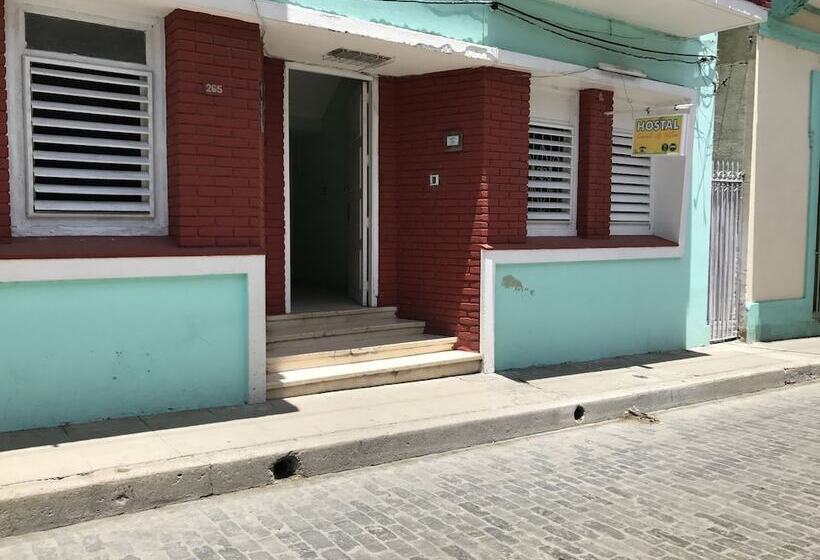 تختخواب و صبحانه Hostal Nelson Y Consuelo