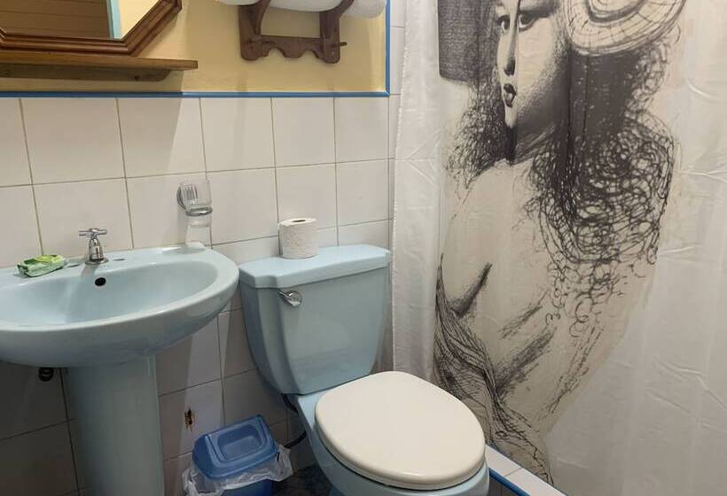 پانسیون Bs & Hostal Brisas Del Mar