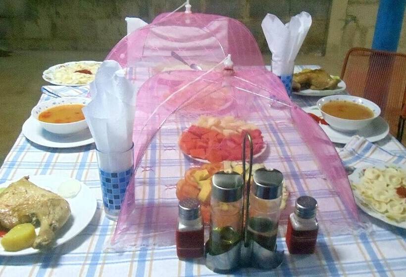 پانسیون Casa El Almendro Maritza Y Omar