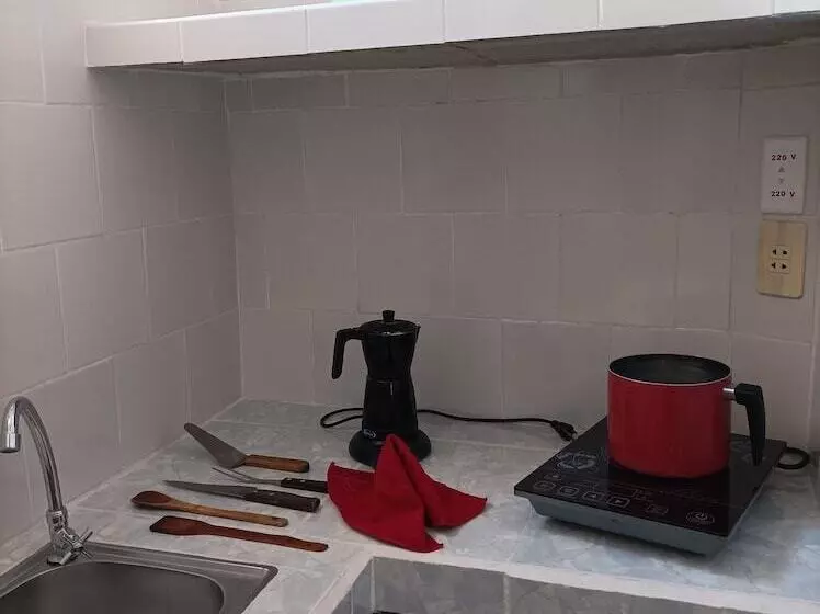 پانسیون Hostal Rosa Helena