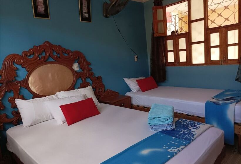 پانسیون Hostal Rosa Helena