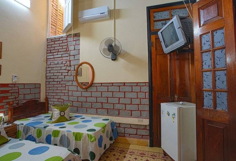 پانسیون Sra Olga Rivera