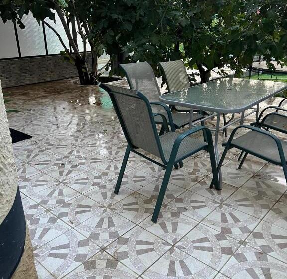 منتجع الوادي الاخضر بالجرشي