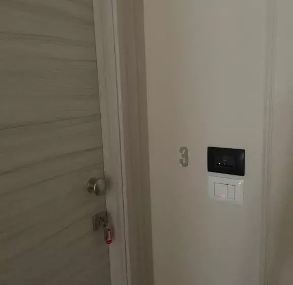 ベッドアンドブレックファースト Maraneri Rooms