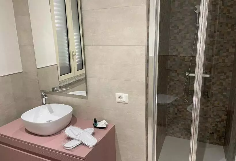 ベッドアンドブレックファースト Maraneri Rooms