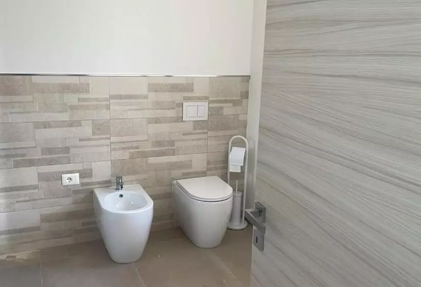 ベッドアンドブレックファースト Maraneri Rooms