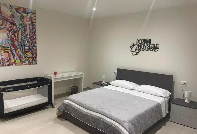 ベッドアンドブレックファースト Maraneri Rooms