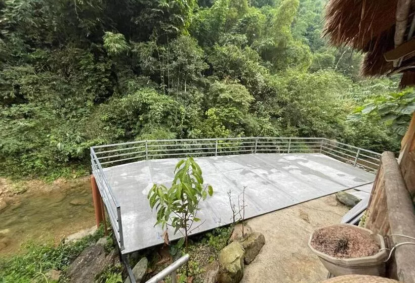 تختخواب و صبحانه Sánh Thuấn Homestay