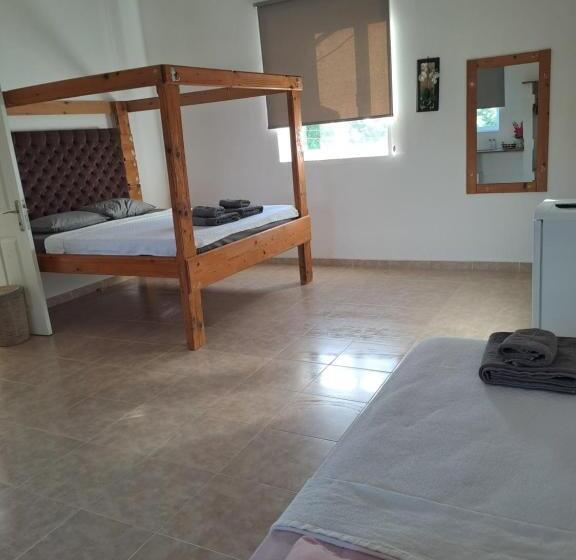 Hera Palace Boutique