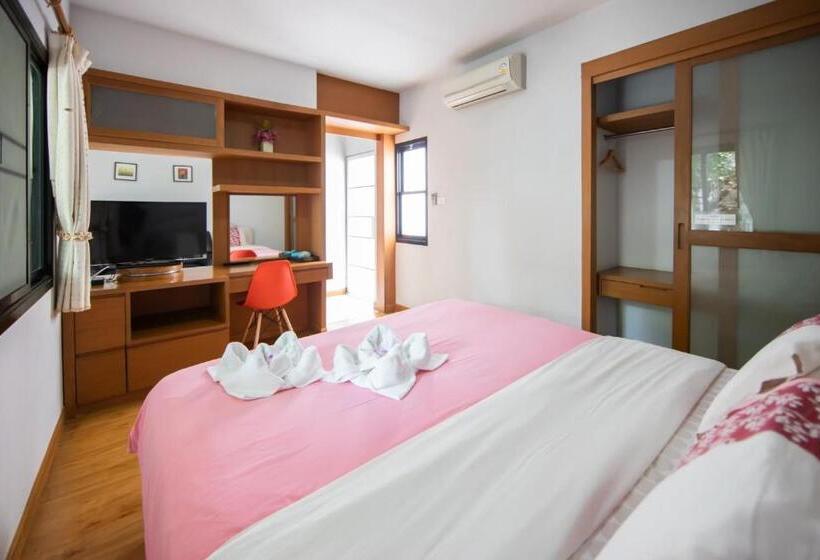 Hotel ชญาดา การ์เด้นเฮาส์ & รีสอร์ท