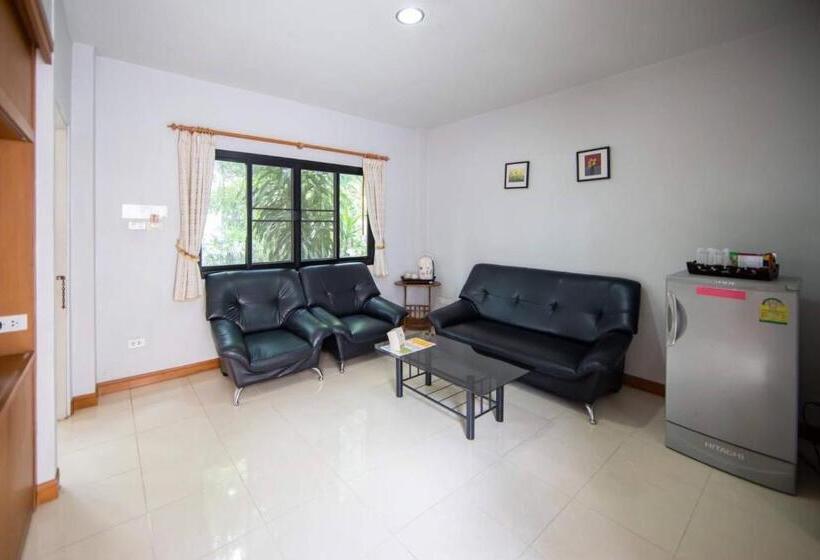 Hotel ชญาดา การ์เด้นเฮาส์ & รีสอร์ท