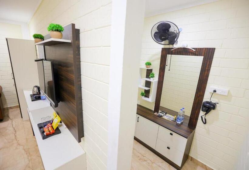 호텔 Boomerank Inn