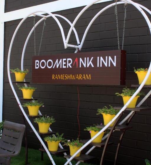 호텔 Boomerank Inn