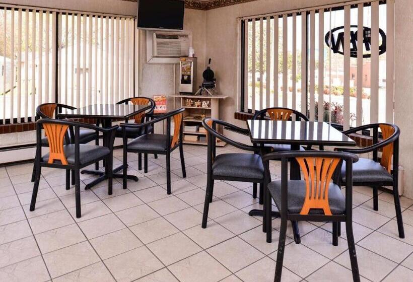 فندق Loyalty Inn Rockingham