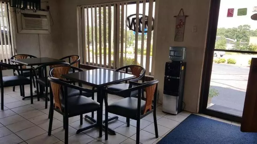ホテル Loyalty Inn Rockingham