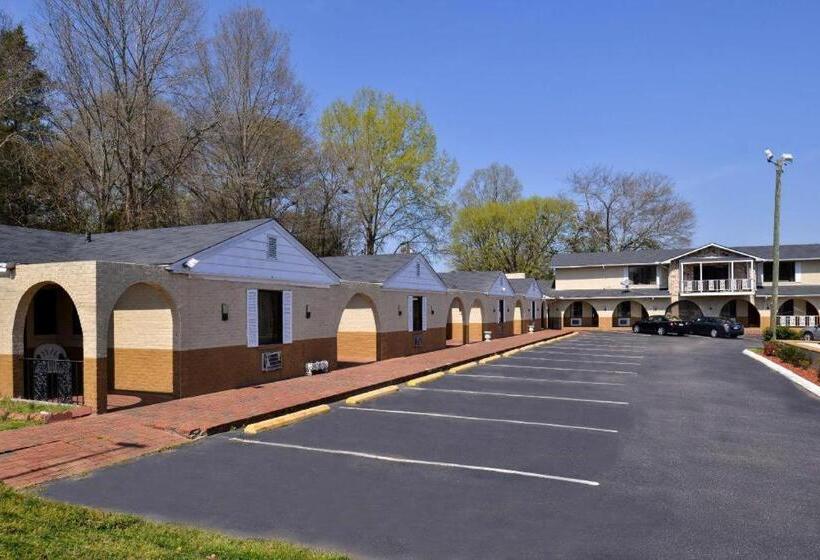 فندق Loyalty Inn Rockingham