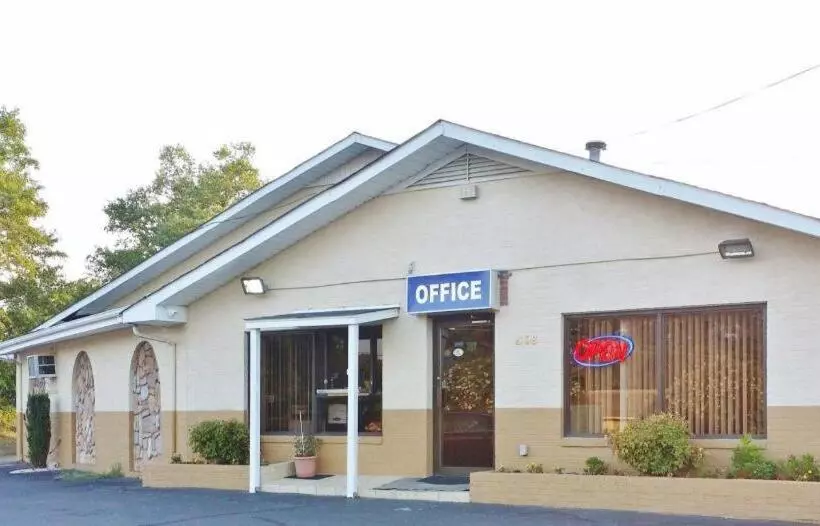 ホテル Loyalty Inn Rockingham