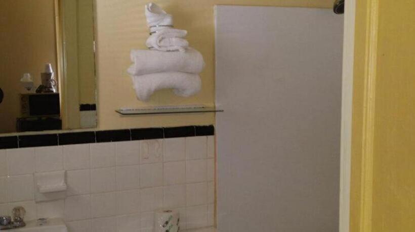 فندق Loyalty Inn Rockingham