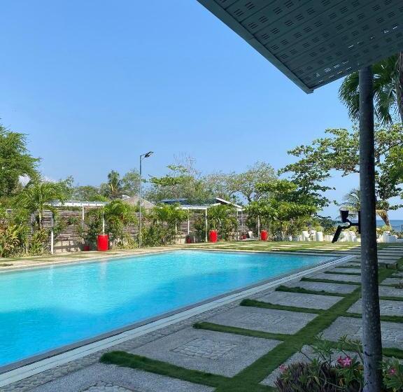 Hotel Maven Beach Resort